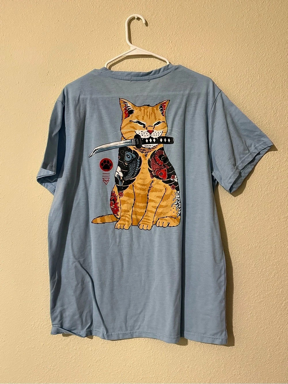 Graphic Cat Short Sleeve Tee in Blue Like New